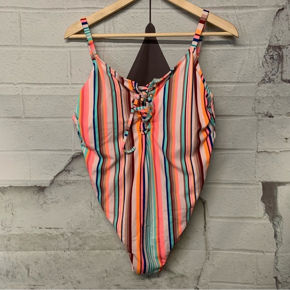 Cute Striped Swimsuit - Picture 1 of 5